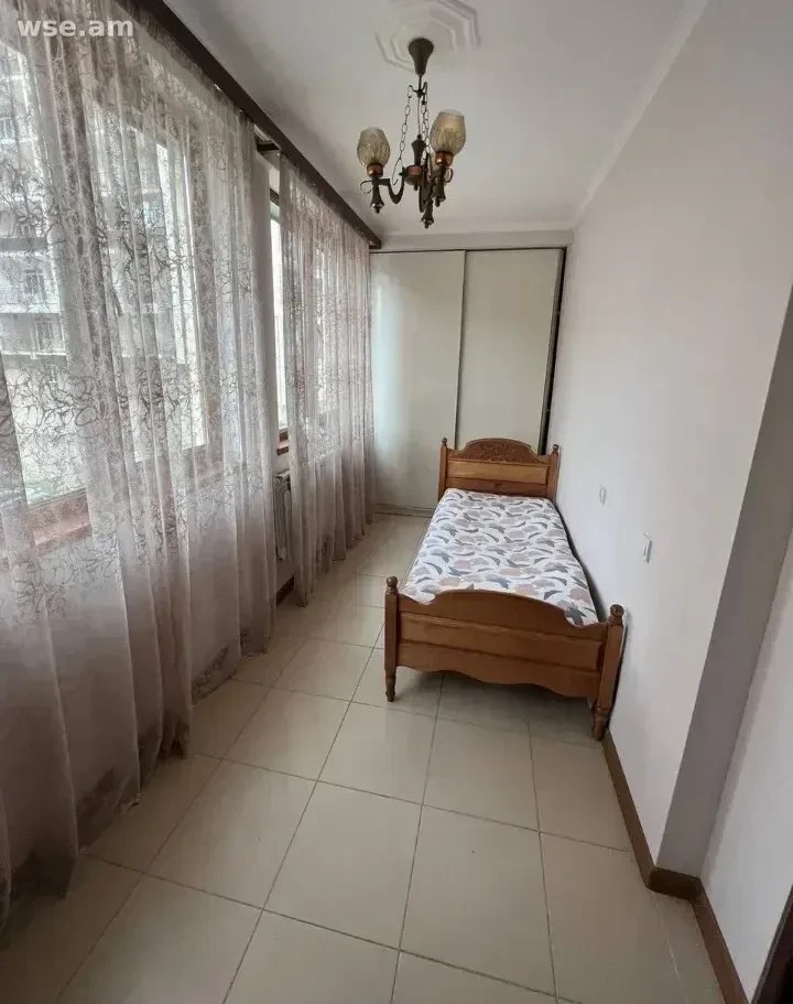3-комнатная квартира в аренду в Давташене photo 7 of 8