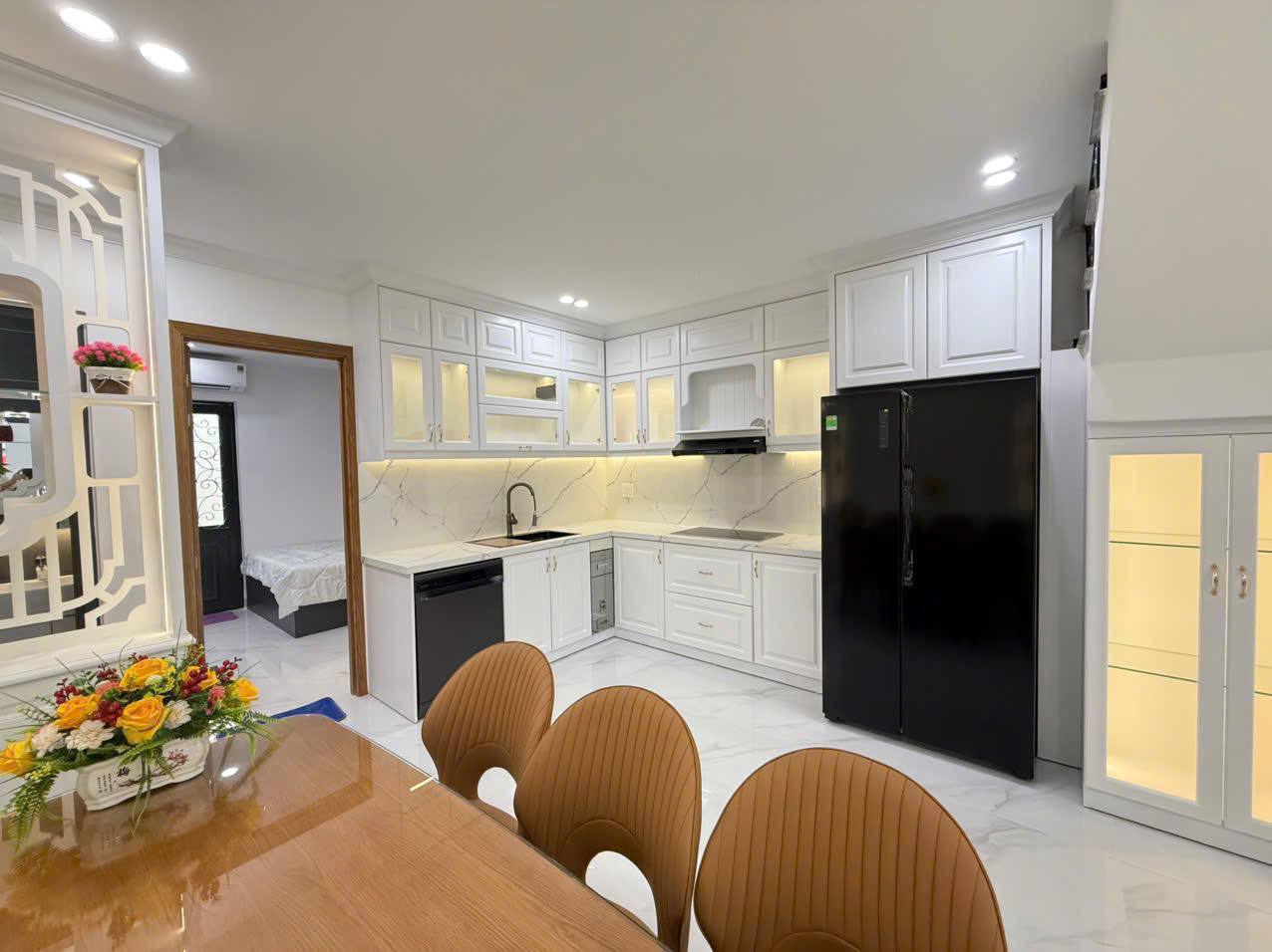 4-Bedroom House in Hoa Khanh photo 4 of 8