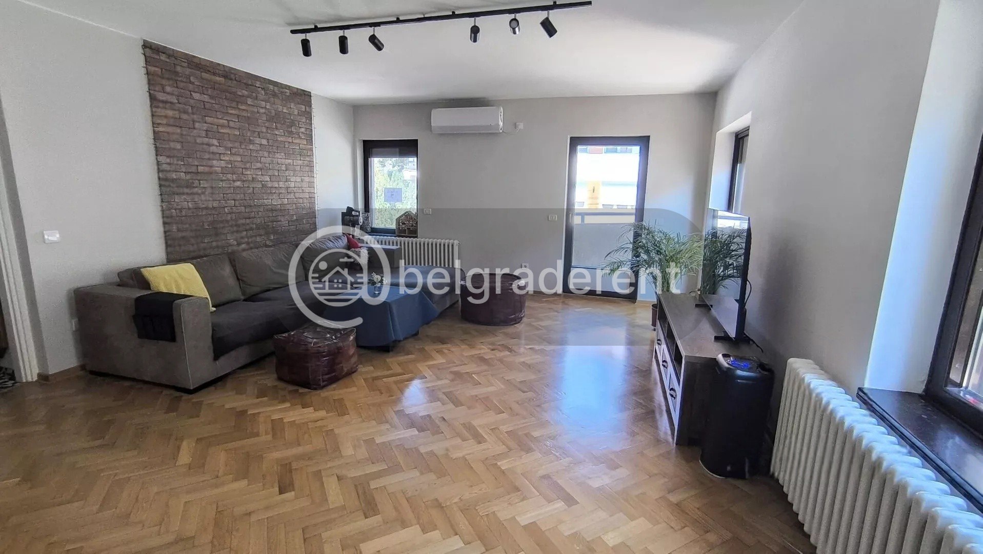 100 m² Apartment in Čukarica photo 5 of 8