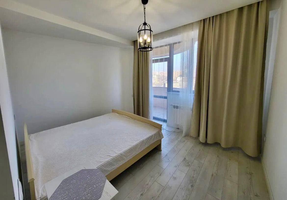 Furnished 4-Bedroom Apartment in Kentron photo 6 of 8