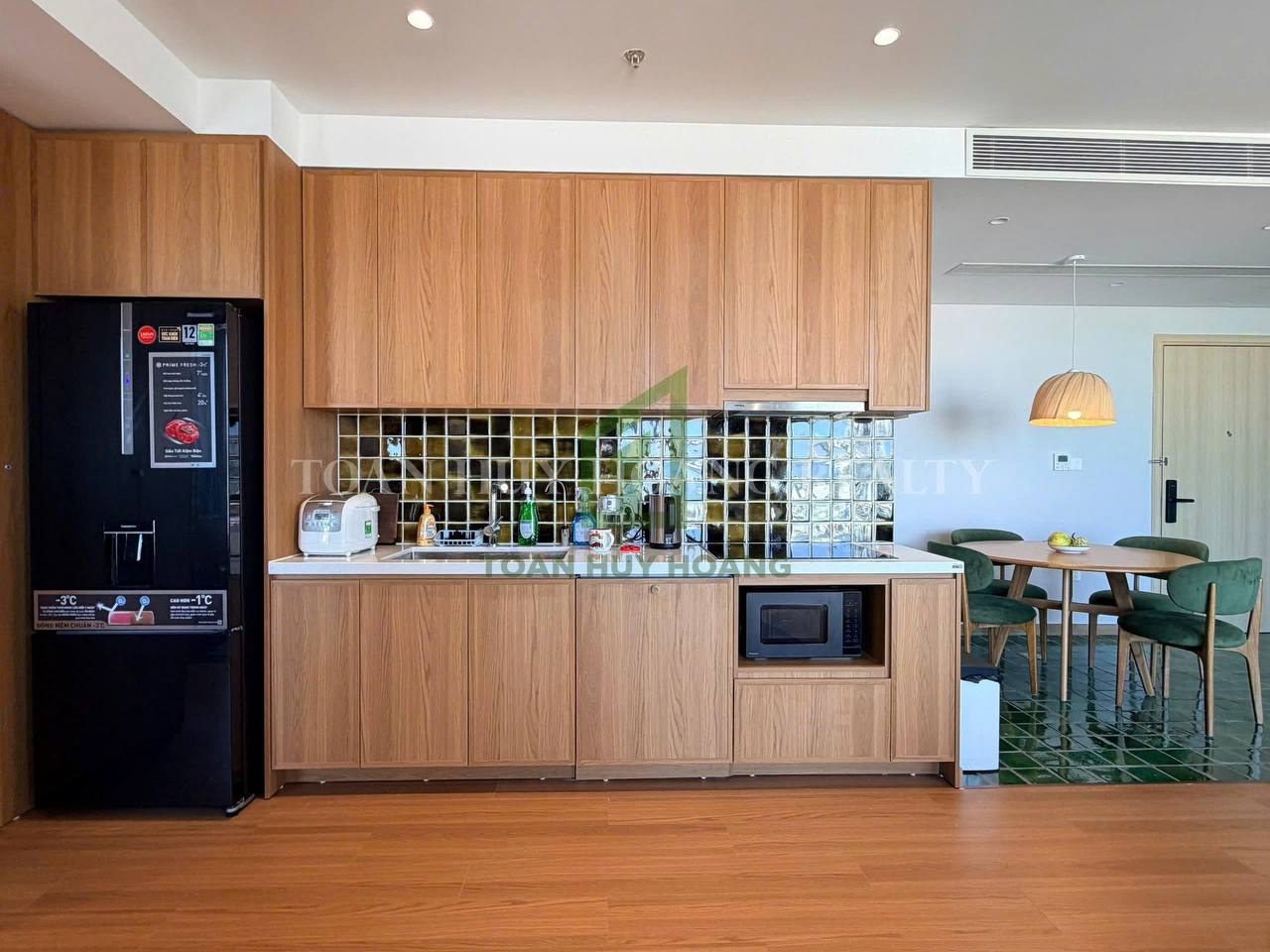 Luxury 2-Bedroom Apartment with Sea and Han River Views photo 6 of 8