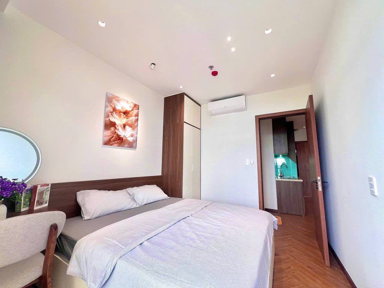 2-Bedroom Apartment in Khue My photo 4 of 8