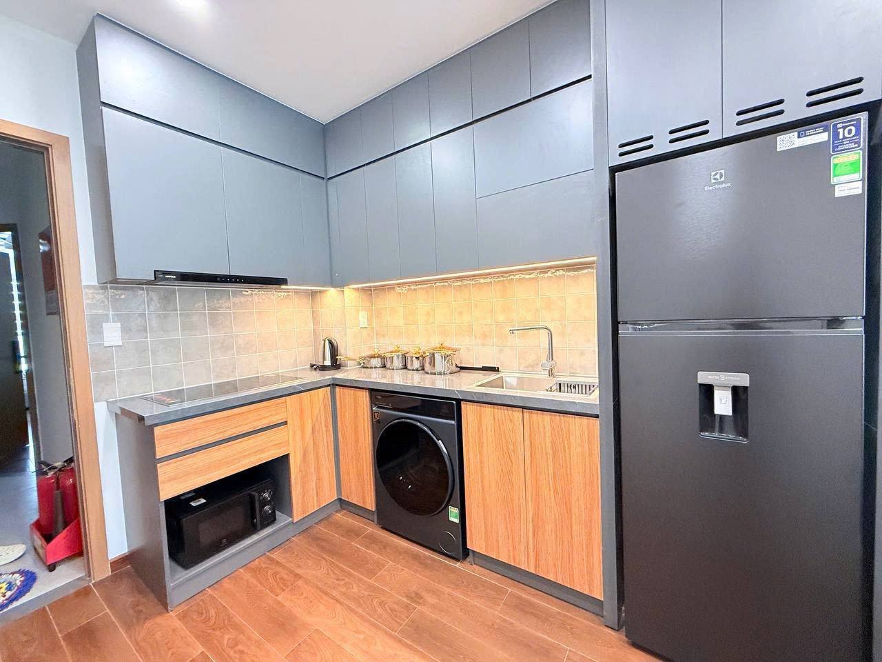 Modern 1-Bedroom Apartment at Sun Cosmo Residence photo 7 of 8