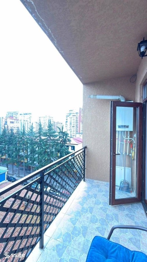 Two-Room Apartment for Rent in Batumi photo 1 of 8