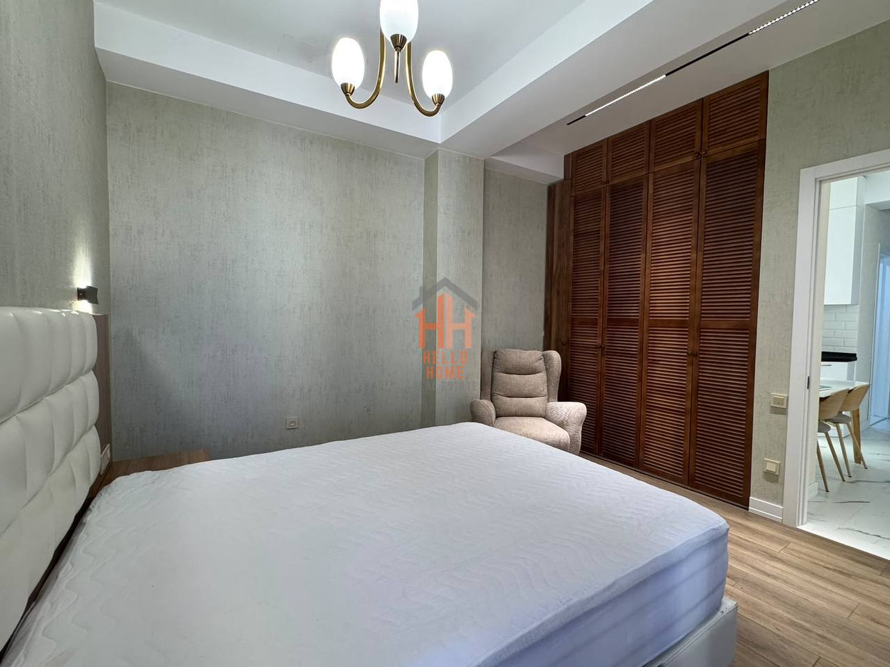 Furnished 1-Bedroom Apartment on Griboedova Street photo 4 of 6