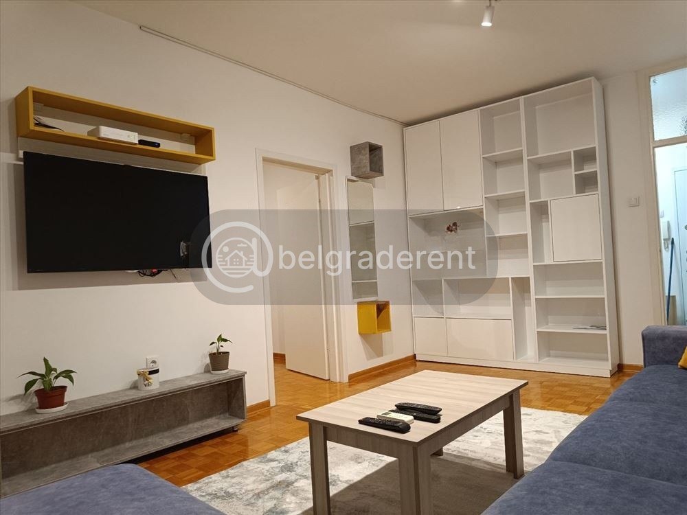 Three-Room Apartment in Zvezdara photo 4 of 8