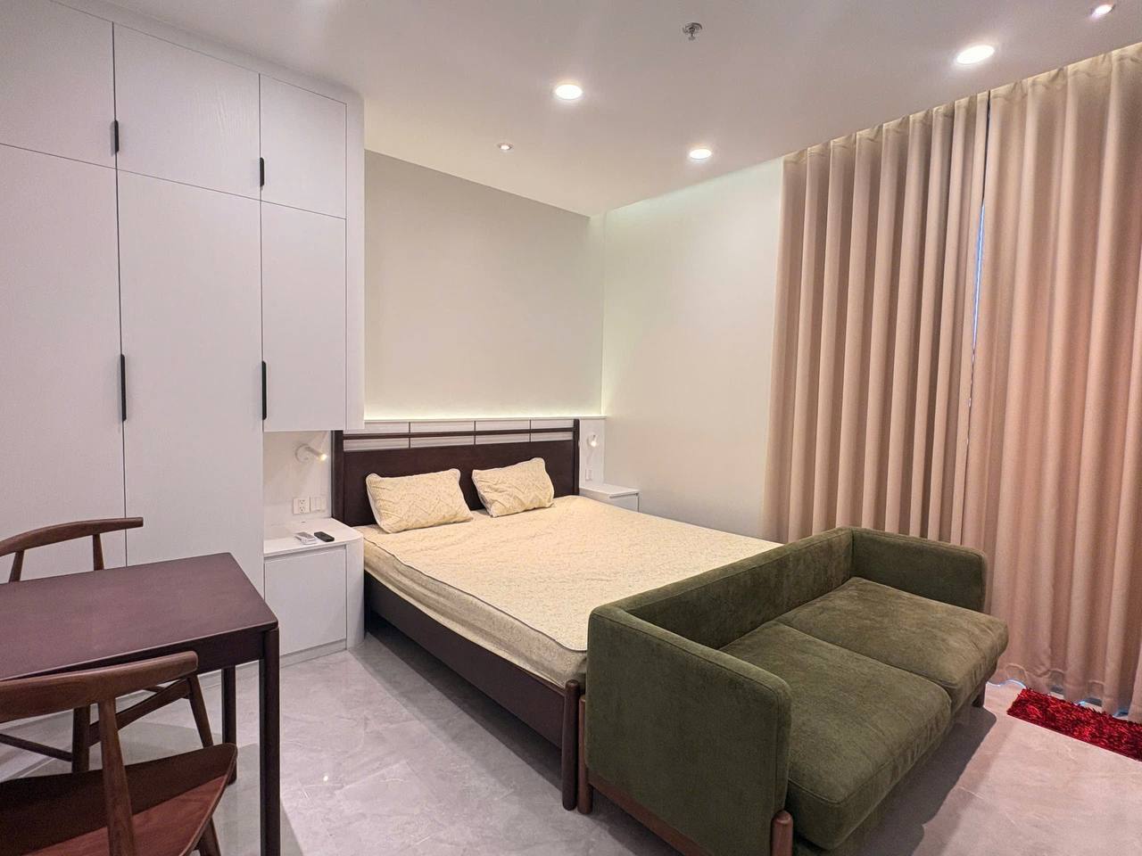 High-Floor Studio Apartment Near the River photo 8 of 8