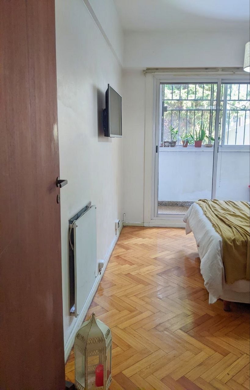 Two-Room Apartment with Balcony in Villa del Parque photo 7 of 8