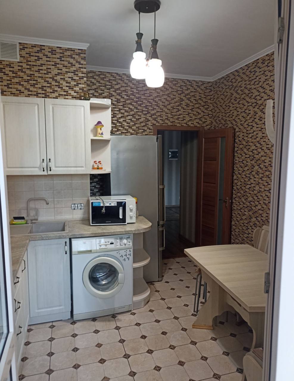 Three-Room Apartment in Central Chisinau photo 1 of 6