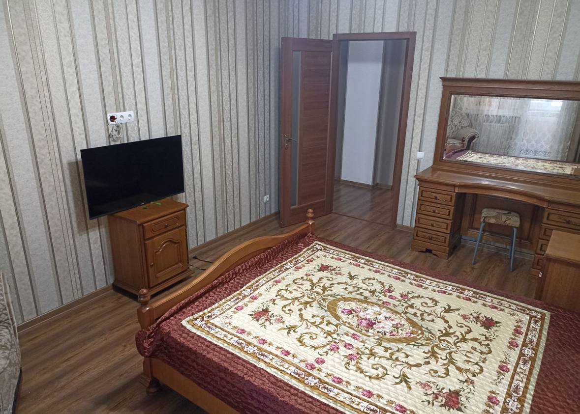 Three-Room Apartment in Central Chisinau photo 4 of 6