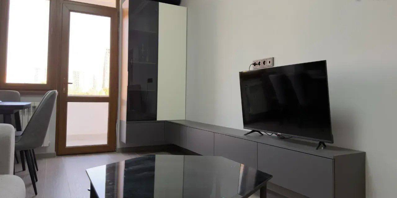 Furnished 2-Room Apartment in Arabkir photo 2 of 8