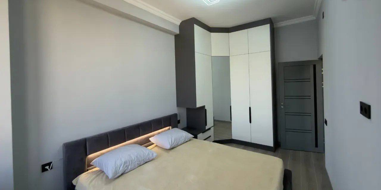 Furnished 2-Room Apartment in Arabkir photo 7 of 8