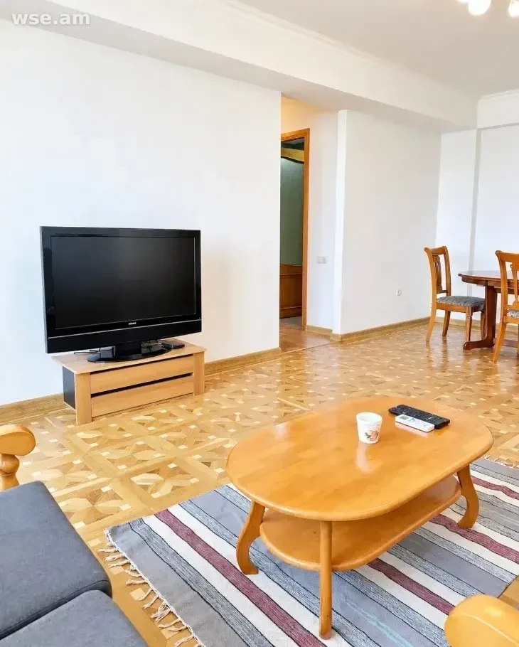 3-Bedroom Apartment in Kentron photo 8 of 8