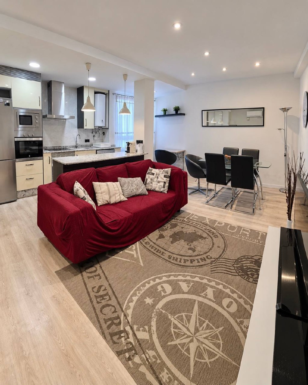 Furnished 2-Bedroom Apartment in Arrancapins photo 1 of 8