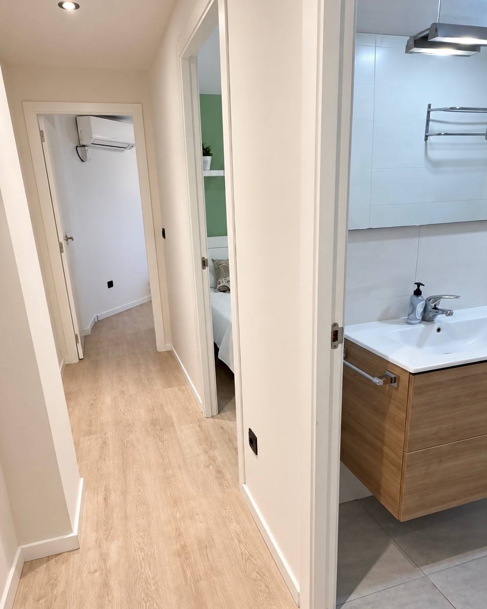 Furnished 2-Bedroom Apartment in Arrancapins photo 4 of 8