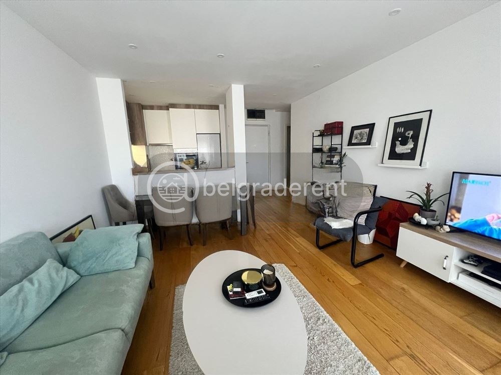 3-Room Apartment with Garage in Zvezdara photo 1 of 8