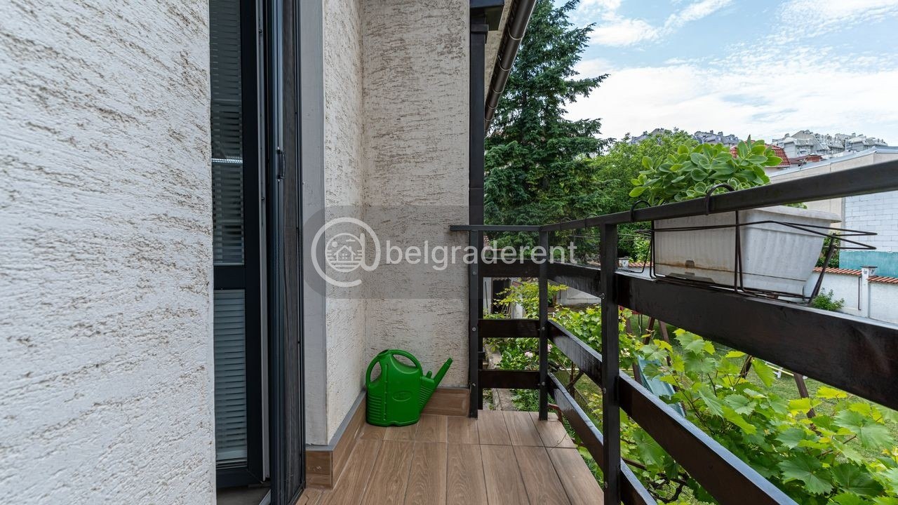 2-Bedroom Apartment in Gornji Voždovac photo 4 of 8