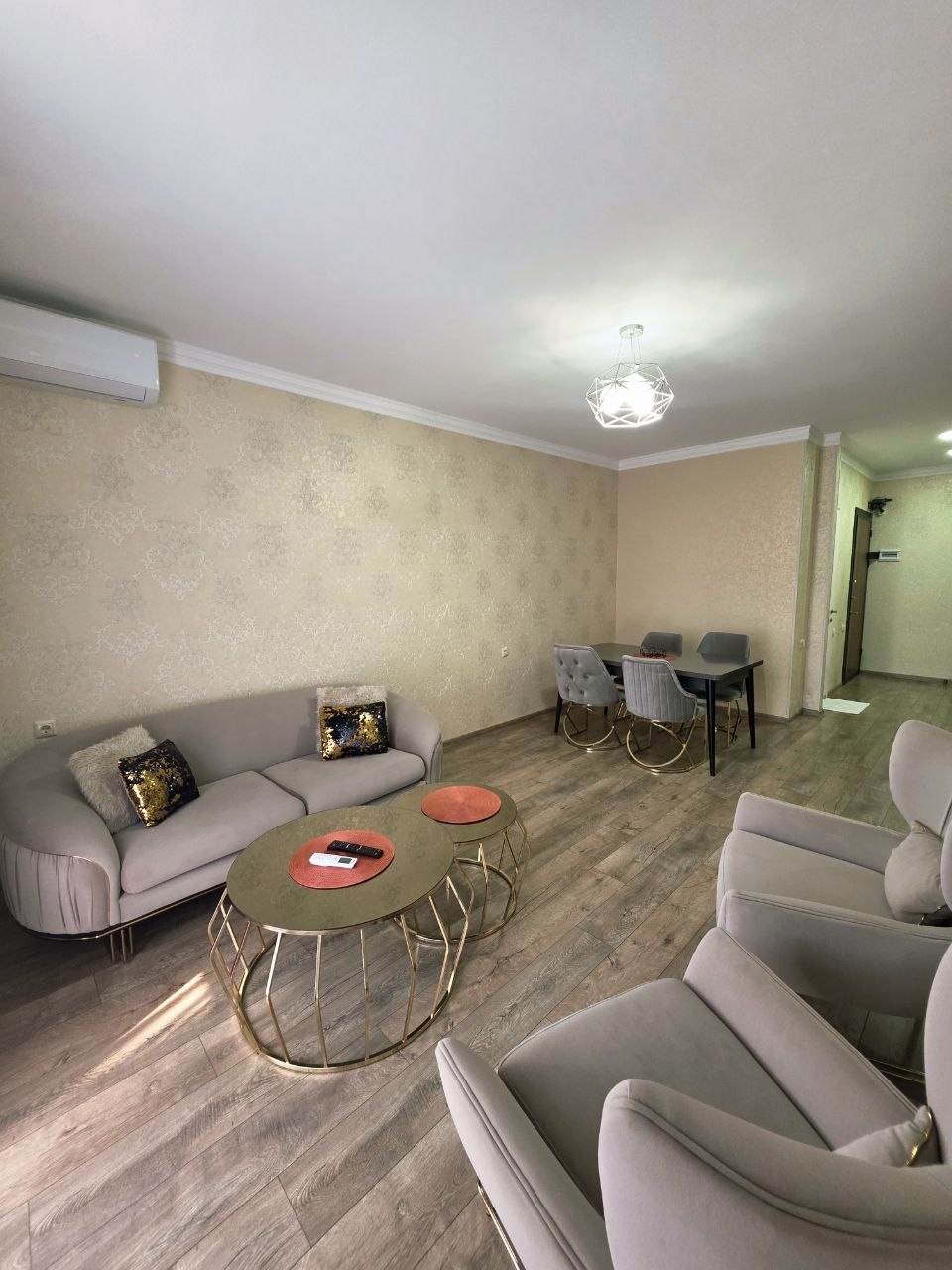 2-Bedroom Apartment on Pirosmani Street photo 3 of 6