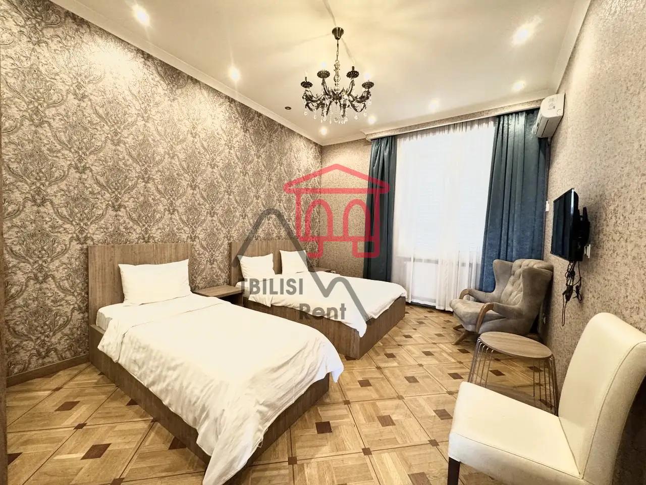 4-Bedroom Apartment on Marjanishvili Avenue photo 4 of 8