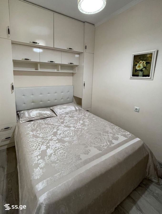 2-Bedroom Apartment in Batumi photo 4 of 8