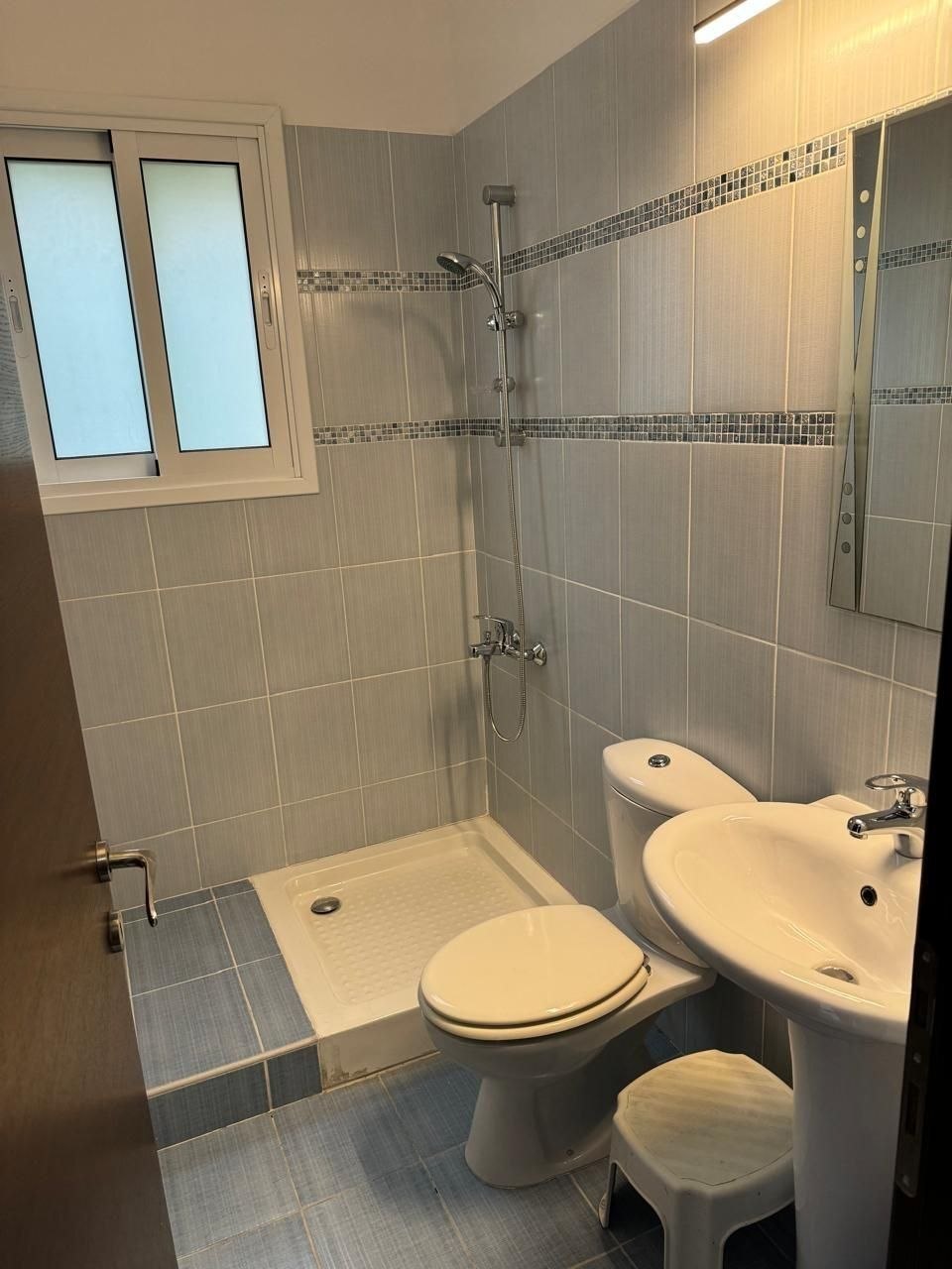 Spacious Two-Bedroom Apartment in Agios Athanasios photo 3 of 5