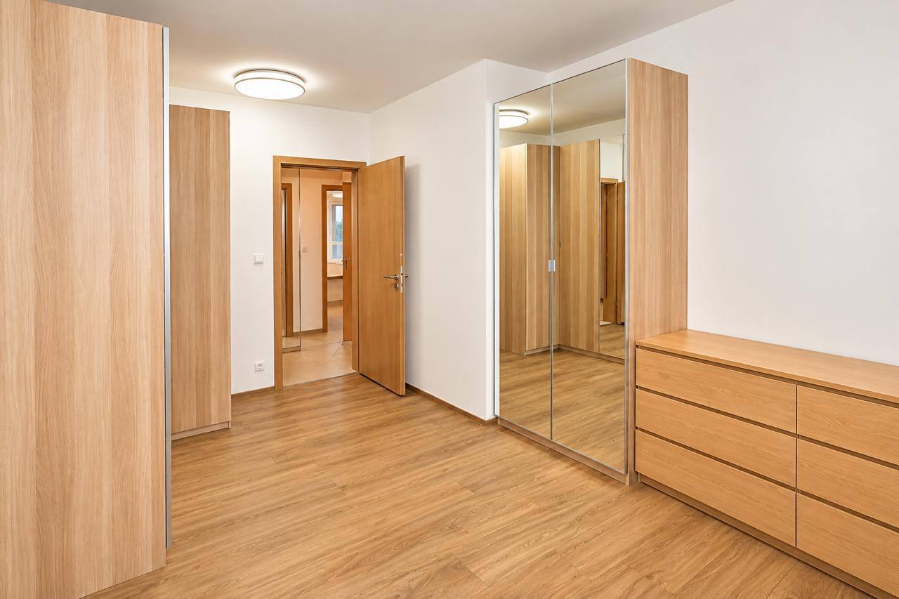 Stylish 2+kk Apartment for Rent in Barrandov photo 1 of 8