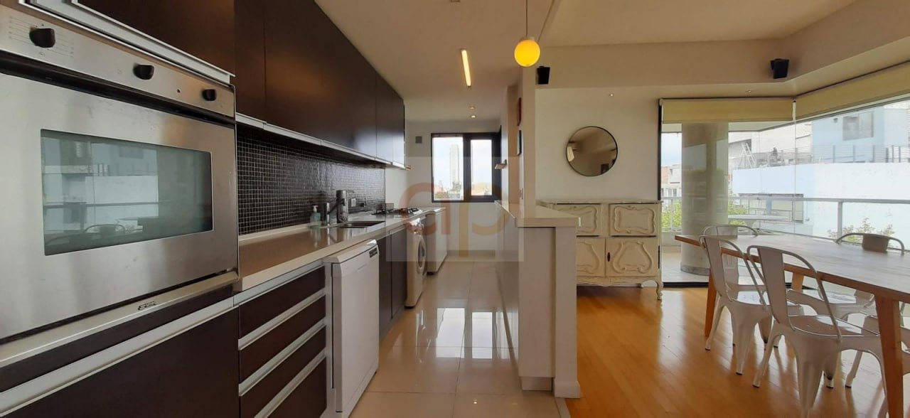 Three-Room Apartment in Palermo photo 4 of 8