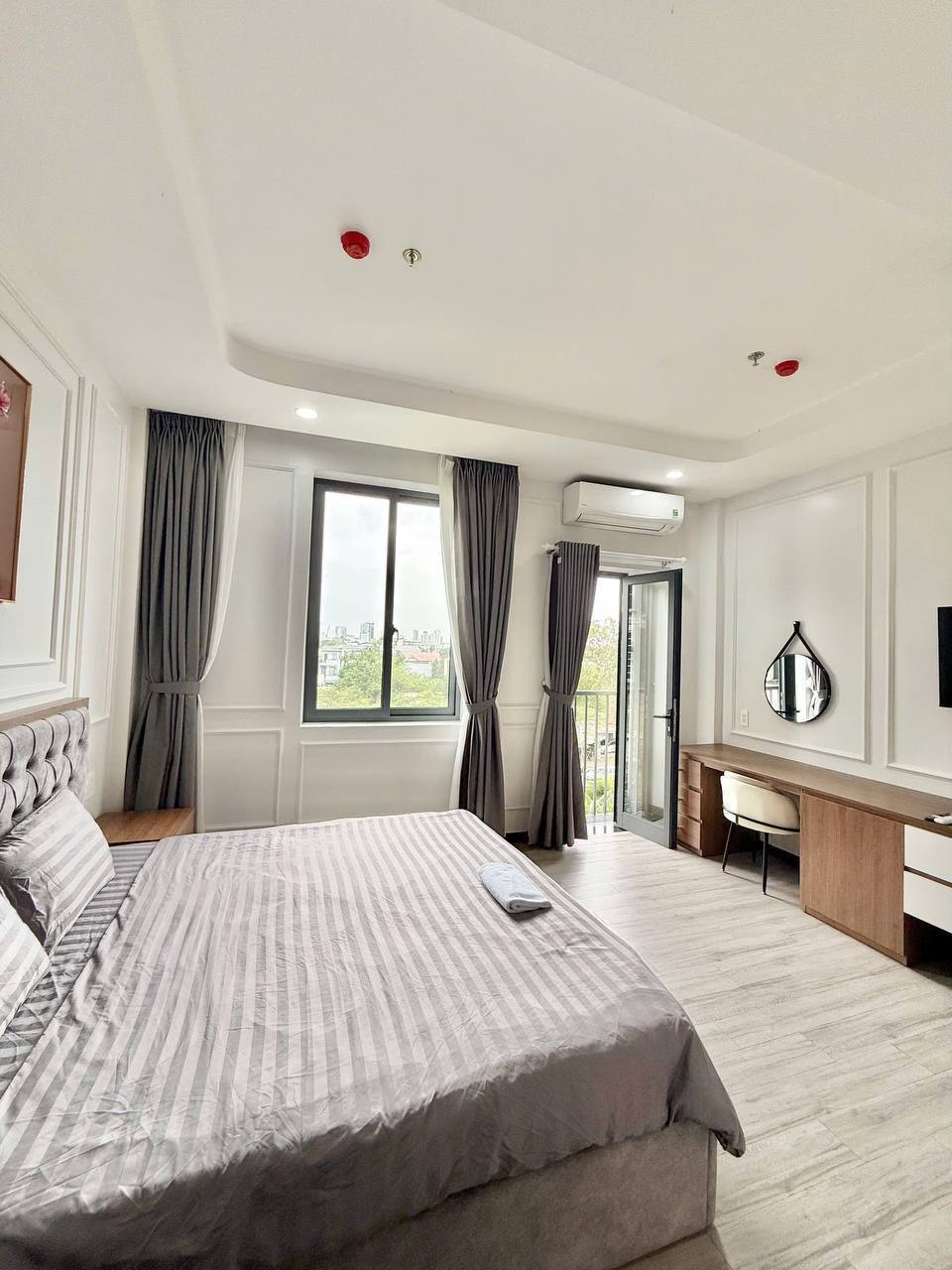 1-Bedroom Apartment in Son Tra photo 4 of 8