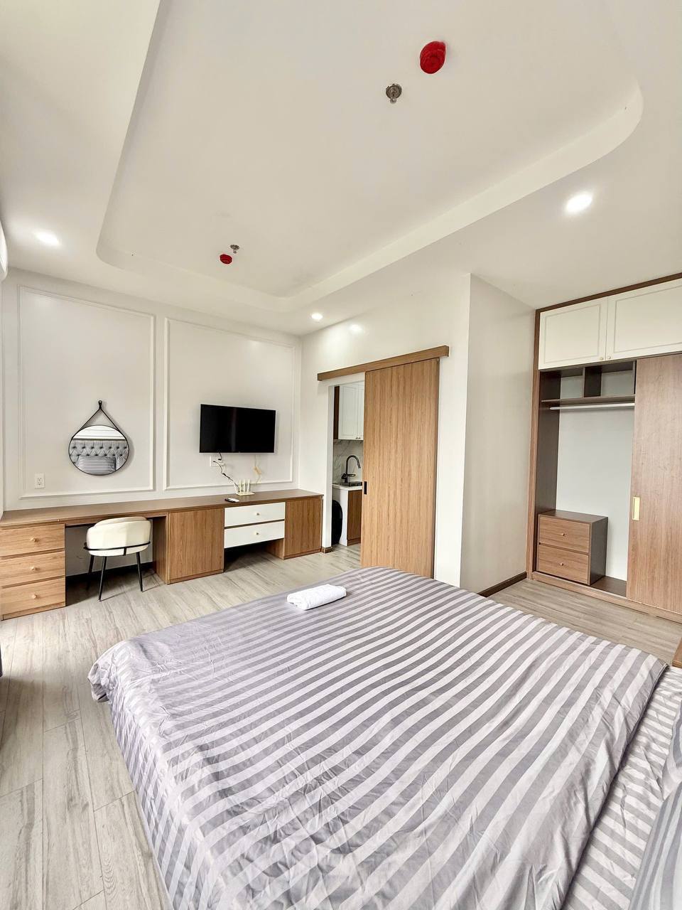 1-Bedroom Apartment in Son Tra photo 6 of 8