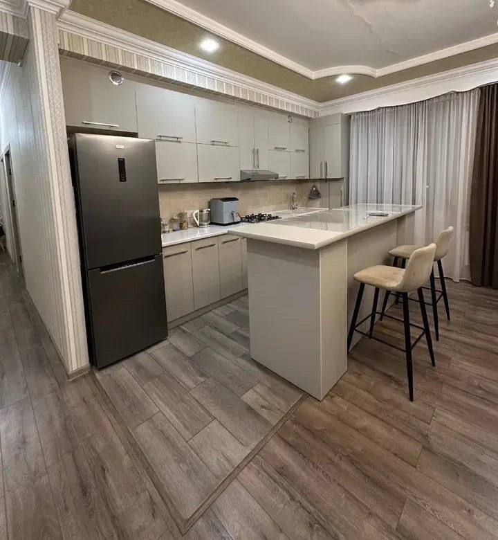 Furnished 3-Bedroom Apartment in Malatia-Sebastia photo 3 of 8