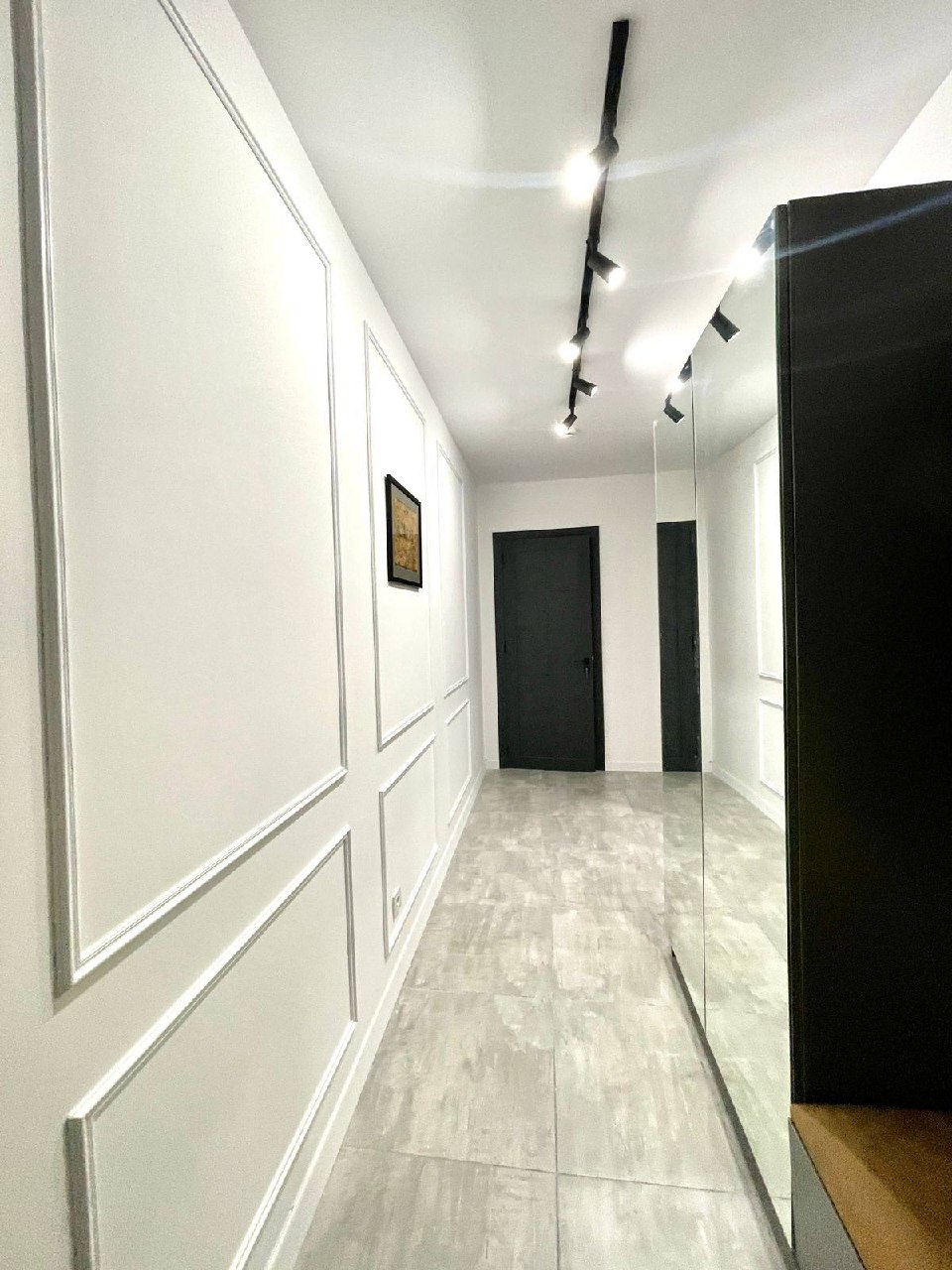 Стильная 2-комнатная квартира у моря photo 6 of 8