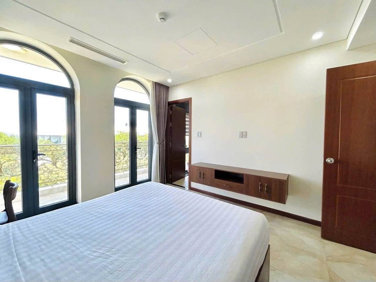 2-Bedroom Ocean-View Apartment in Son Tra photo 8 of 8
