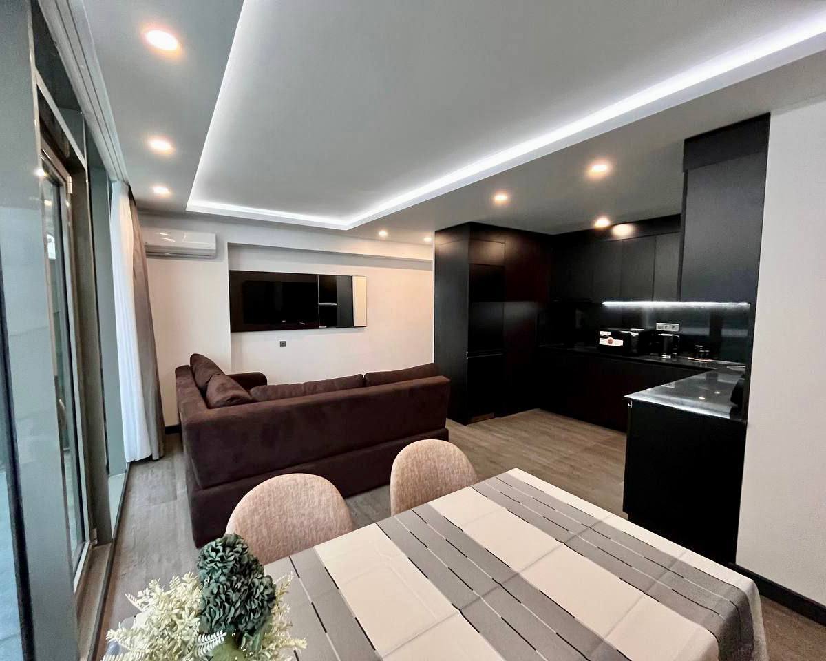 1-Bedroom Apartment with Sea View photo 1 of 6