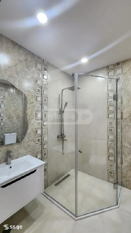 Furnished 1-Bedroom Apartment in Saburtalo photo 7 of 8