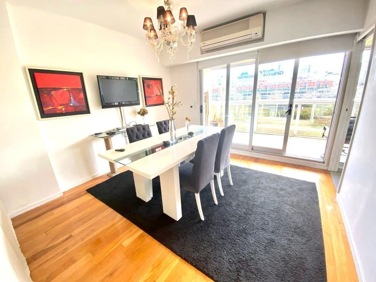 Two-Bedroom Apartment in Puerto Madero photo 6 of 8