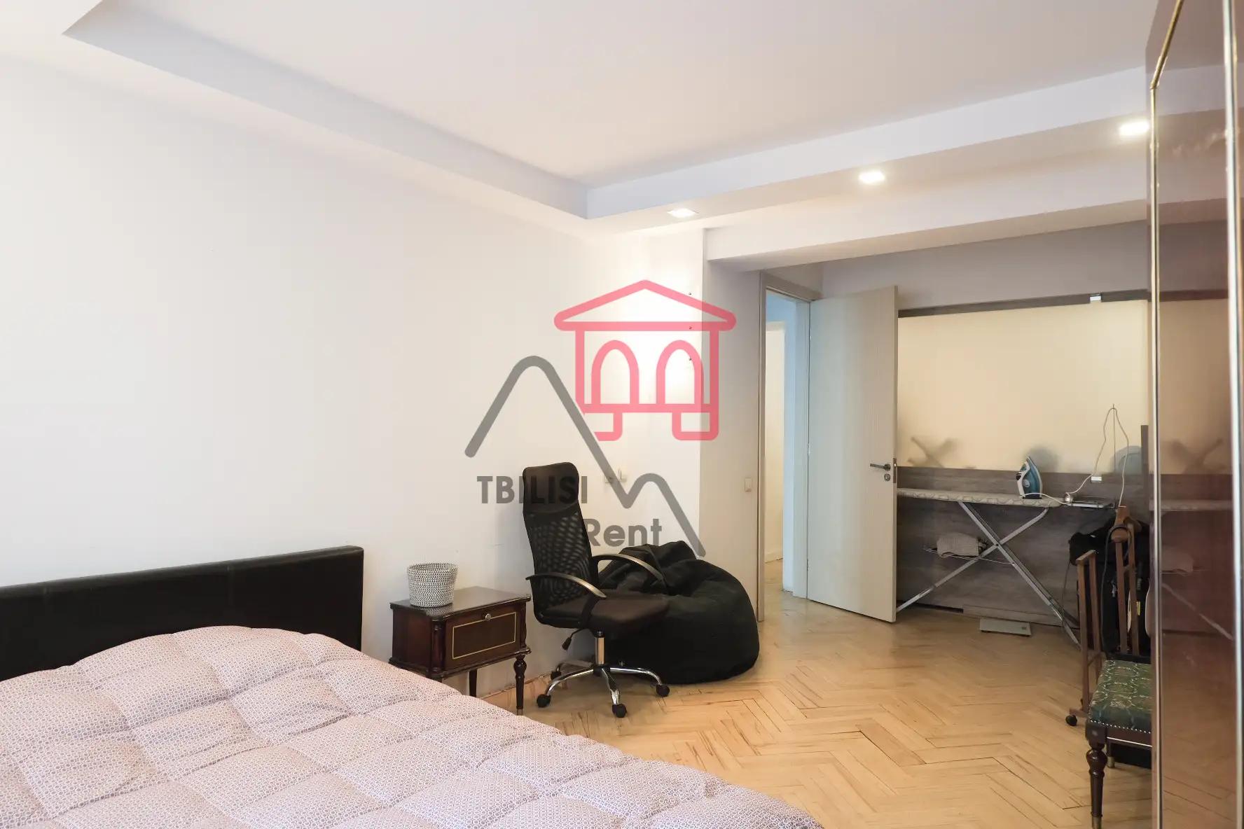 Spacious 2-Bedroom Apartment in Didube photo 7 of 8
