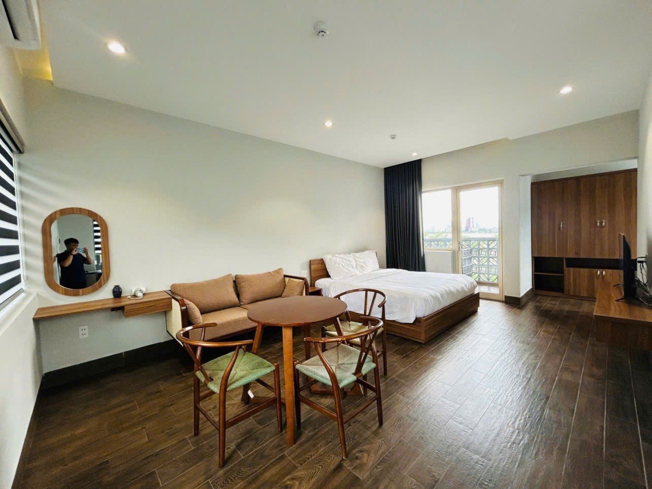 2-Bedroom Luxury Serviced Apartment photo 1 of 8