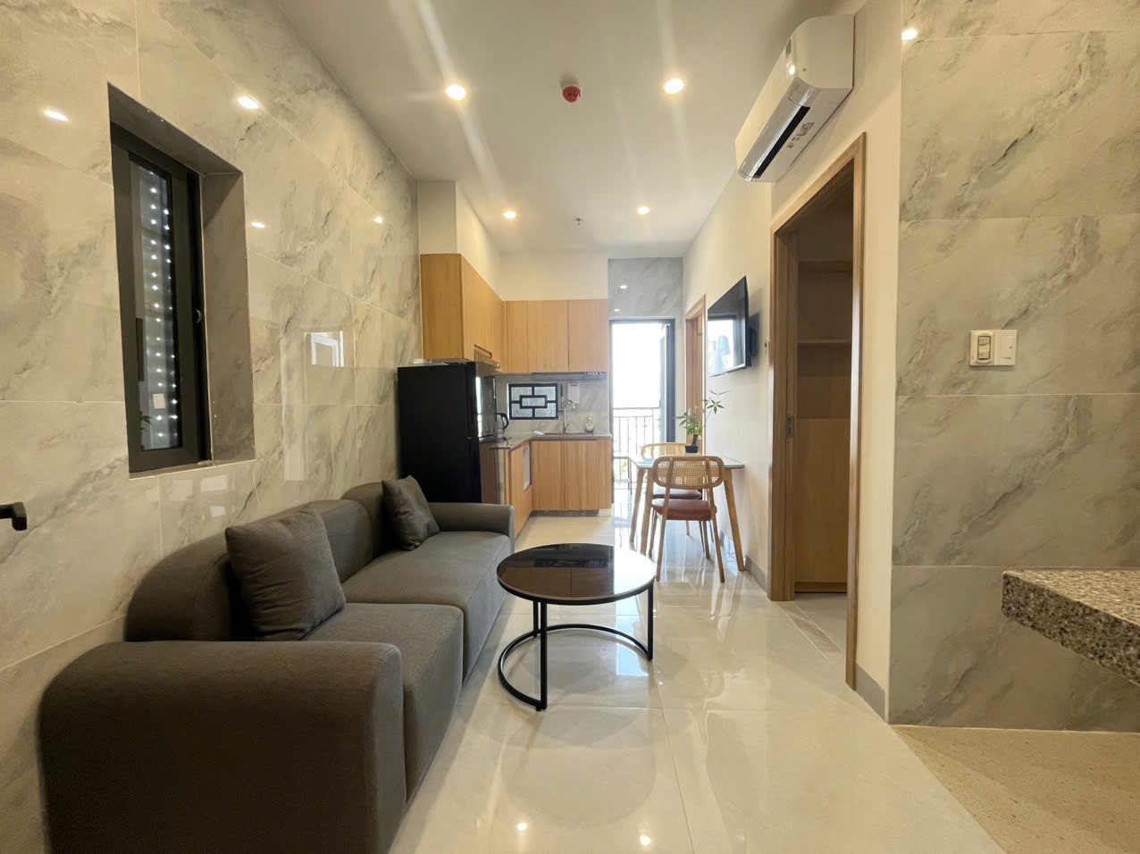2-Bedroom Luxury Serviced Apartment photo 3 of 8