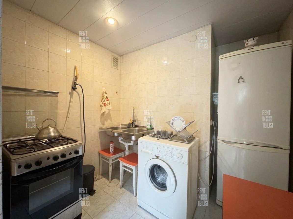2-Bedroom Apartment on Pekini Avenue photo 7 of 8