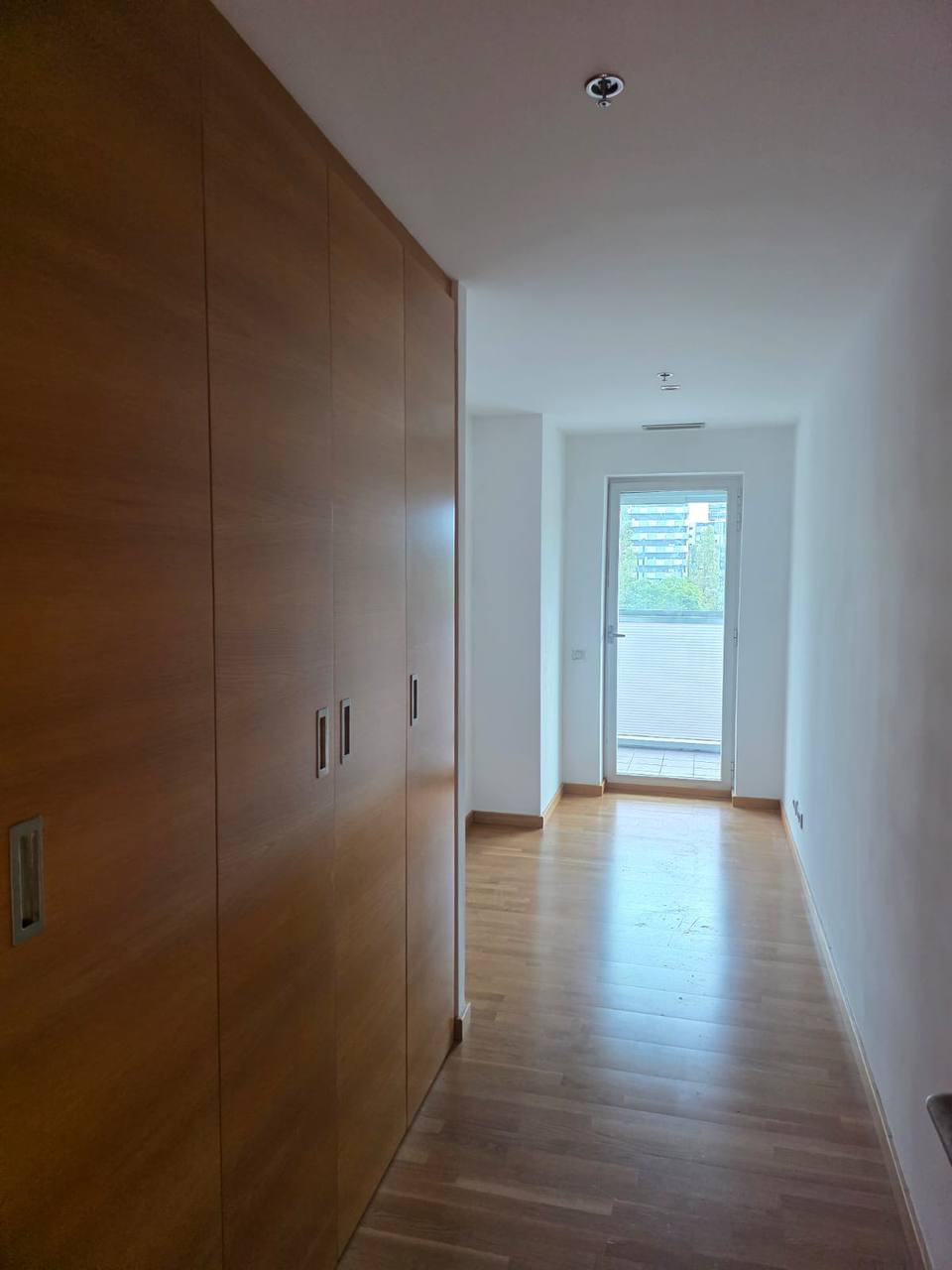 Трёхкомнатная квартира на площади Европы photo 4 of 8
