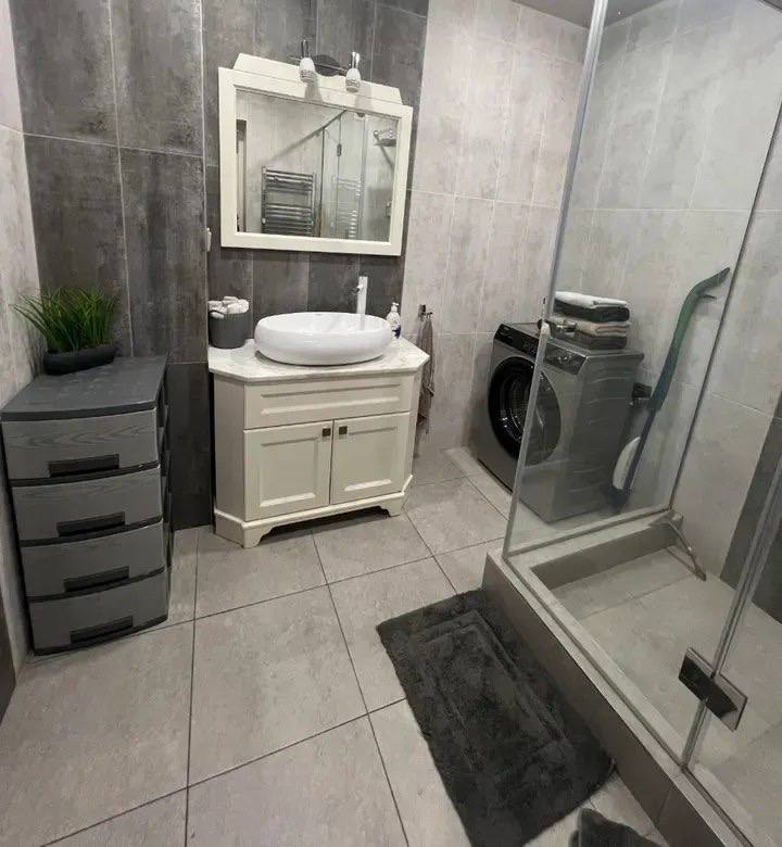Furnished 2-Bedroom Apartment in Kentron photo 5 of 6
