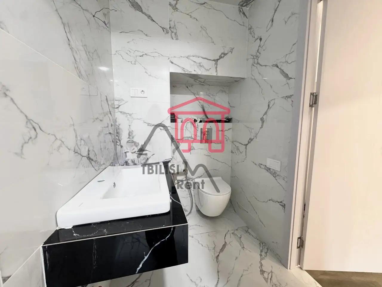 Spacious 1-Bedroom Apartment in Chugureti photo 8 of 8