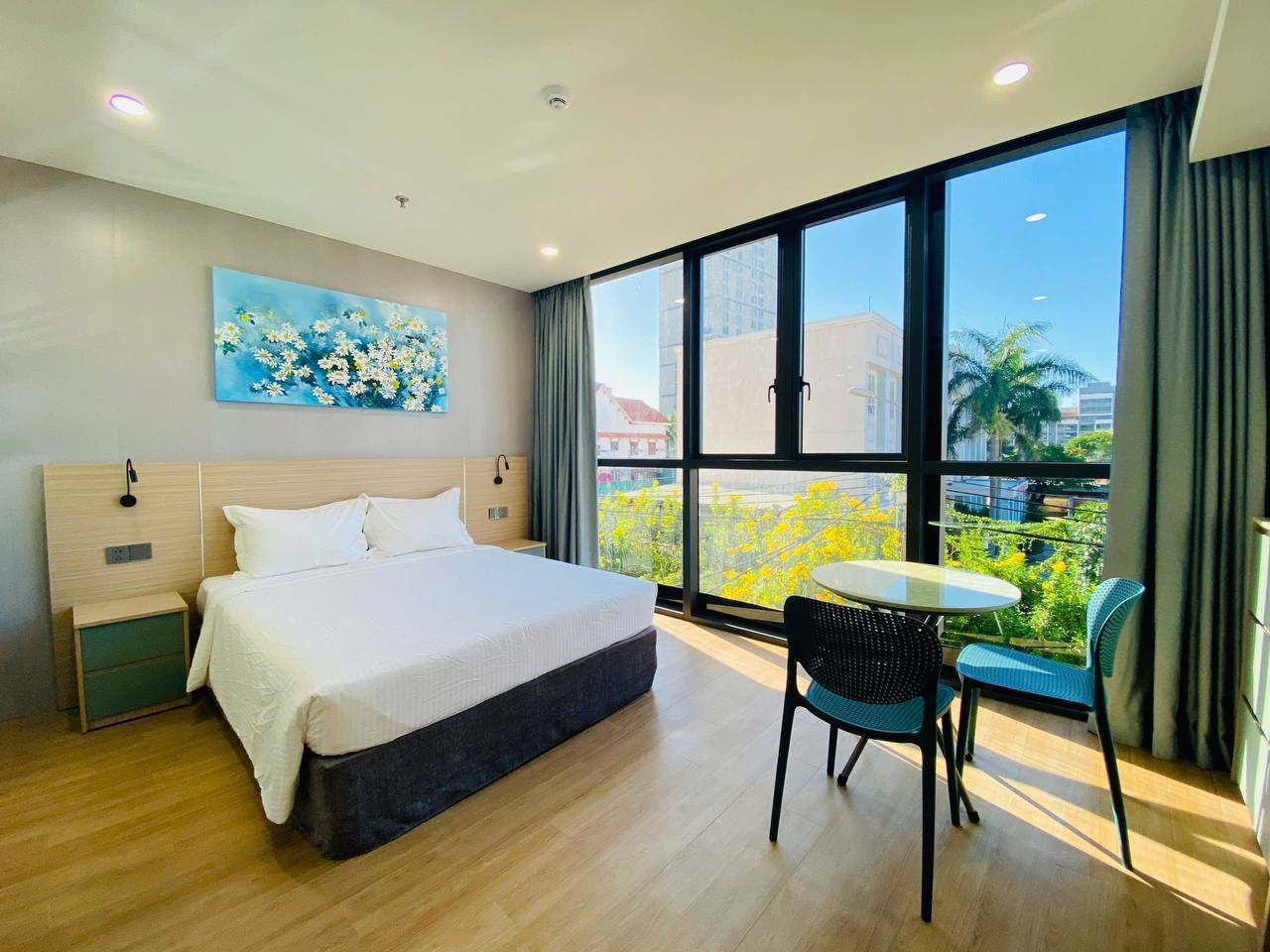 High-Floor Studio Apartment in Phuoc My photo 3 of 8