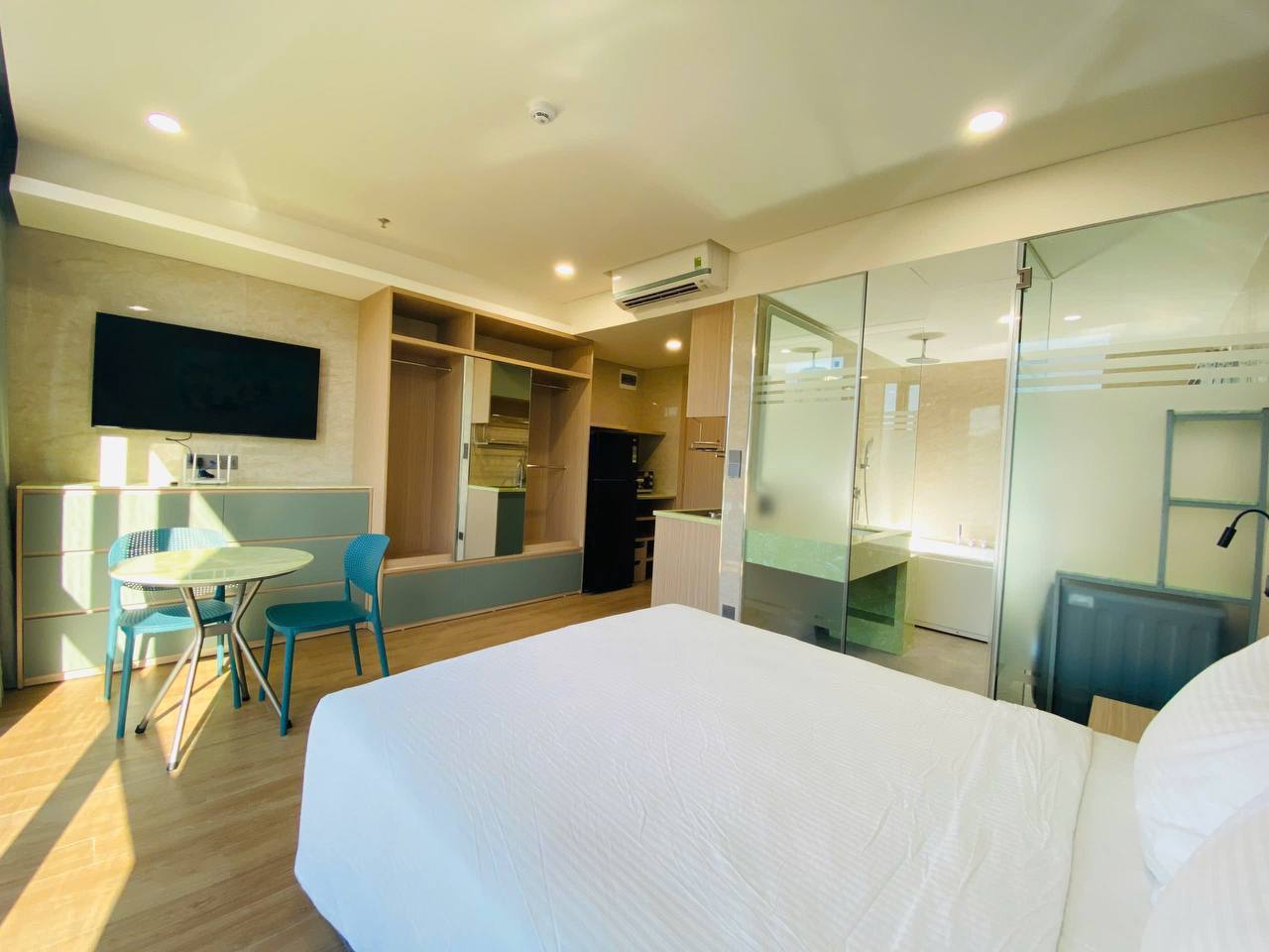 High-Floor Studio Apartment in Phuoc My photo 5 of 8