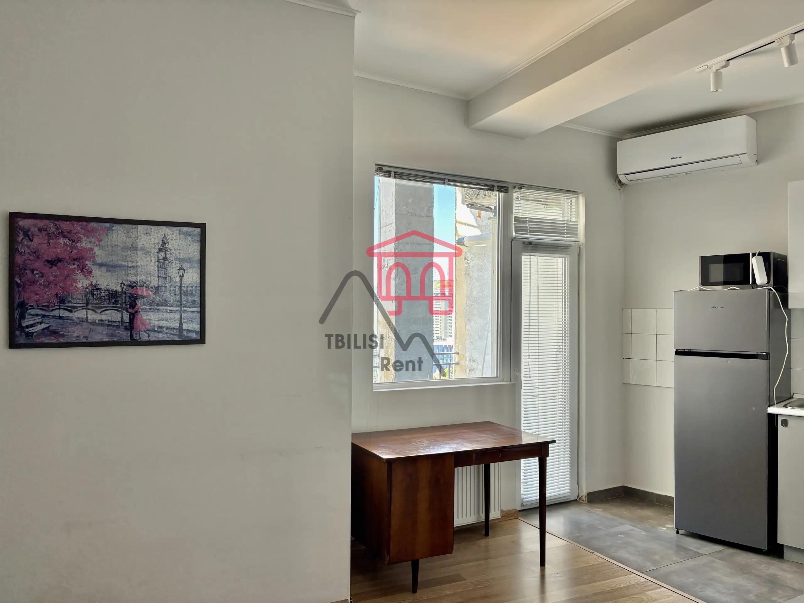 One-Bedroom Apartment in Ortachala photo 2 of 8