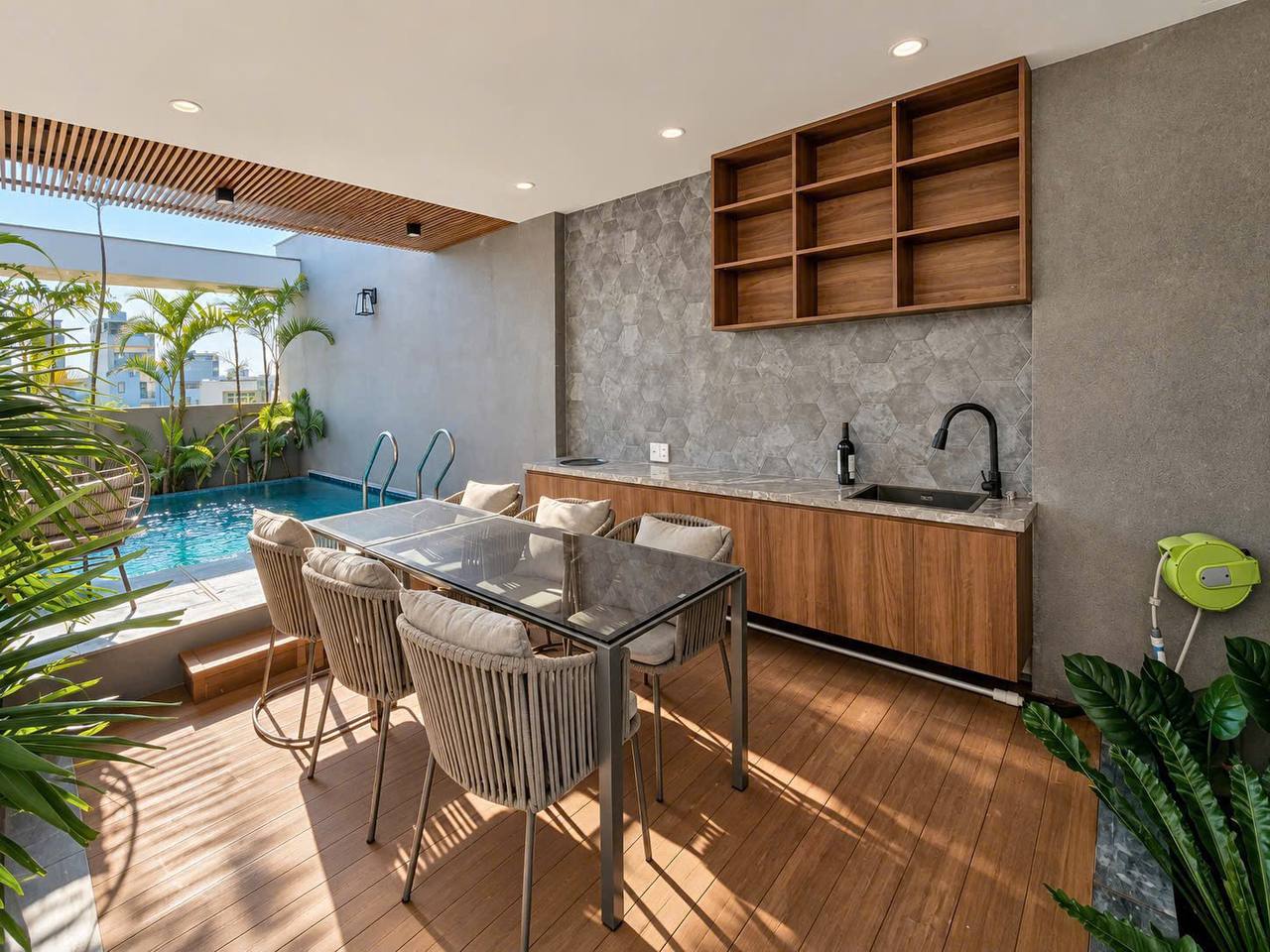 3-Bedroom Apartment in Ngu Hanh Son photo 7 of 8