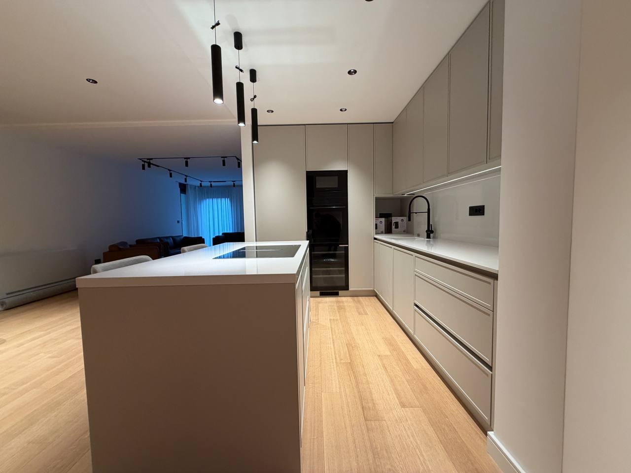 Four-Room Apartment with Parking in Vračar photo 5 of 8