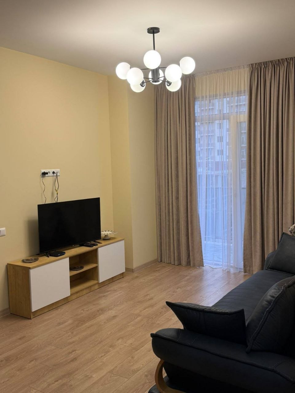 Renovated 2-Bedroom Apartment on Angisa Street photo 2 of 6