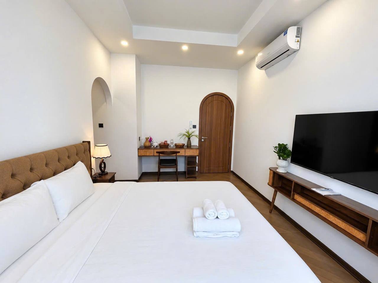 1BR Penthouse Apartment in My An photo 6 of 8