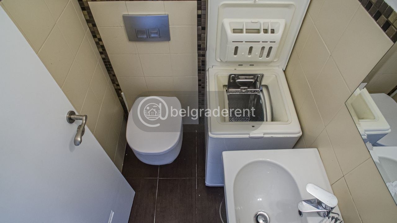 2-Bedroom Apartment in New Belgrade photo 3 of 8
